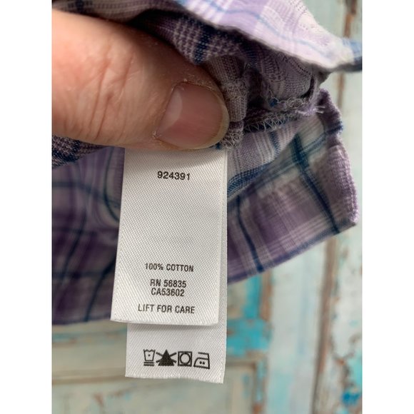 Cabela Womans Button Down with Pockets Short Sleeve  Large Purple | Blue Plaid - Picture 4 of 8